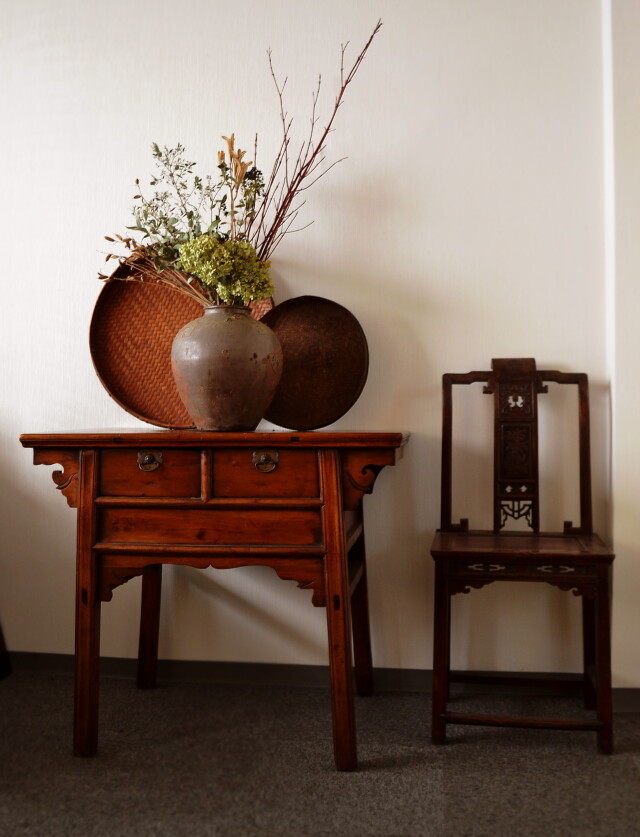 展示品　シノワズリ　ペイント　中国伝統家具　チェスト　コンソールテーブル