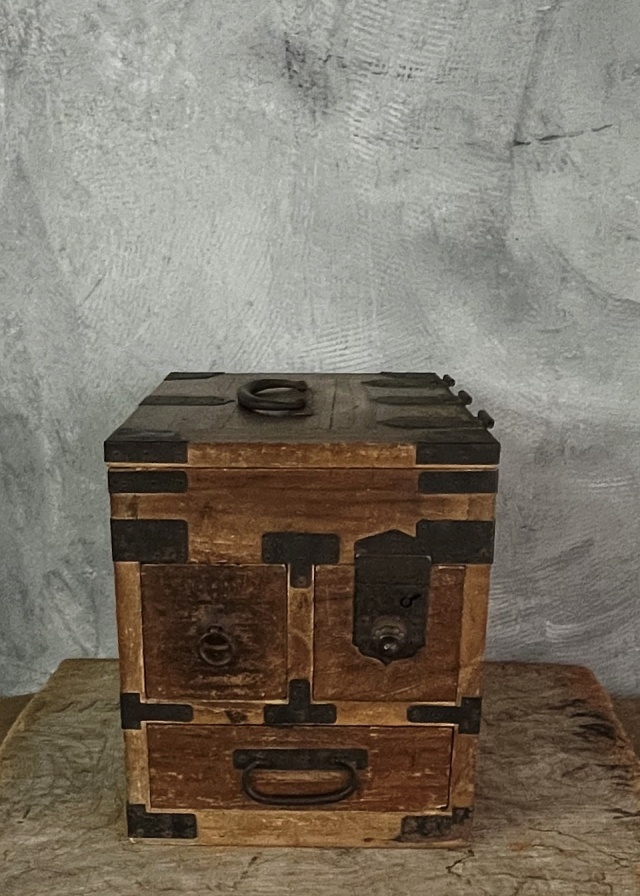 桐製　手提げ硯木箱